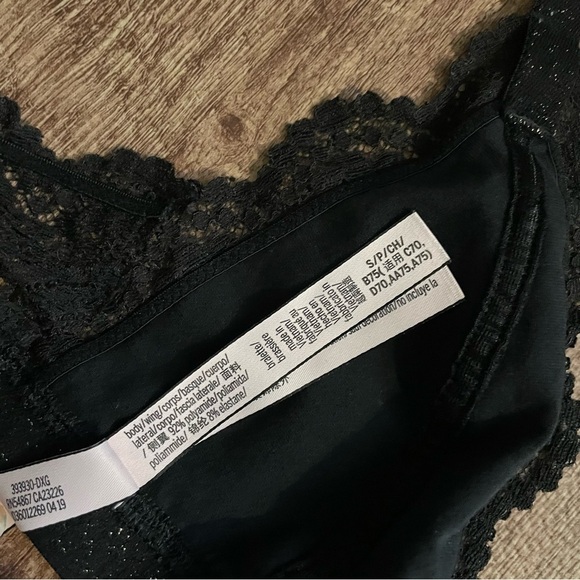 Victoria's Secret Black Lace Razorback Bralette Size Small - Picture 3 of 4
